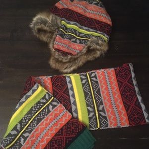Gap Kids Fair Isle Hat and Scarf Set
